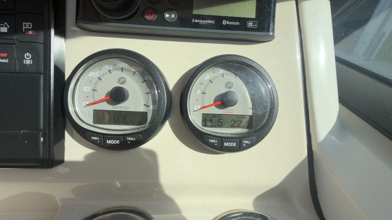 2022 Boston Whaler 240 Vantage, photo 17 of 28