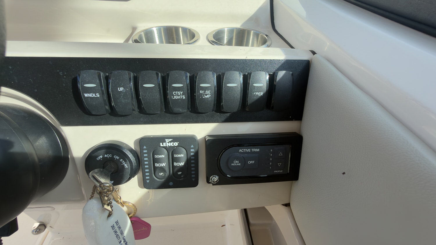 2022 Boston Whaler 240 Vantage, photo 22 of 28