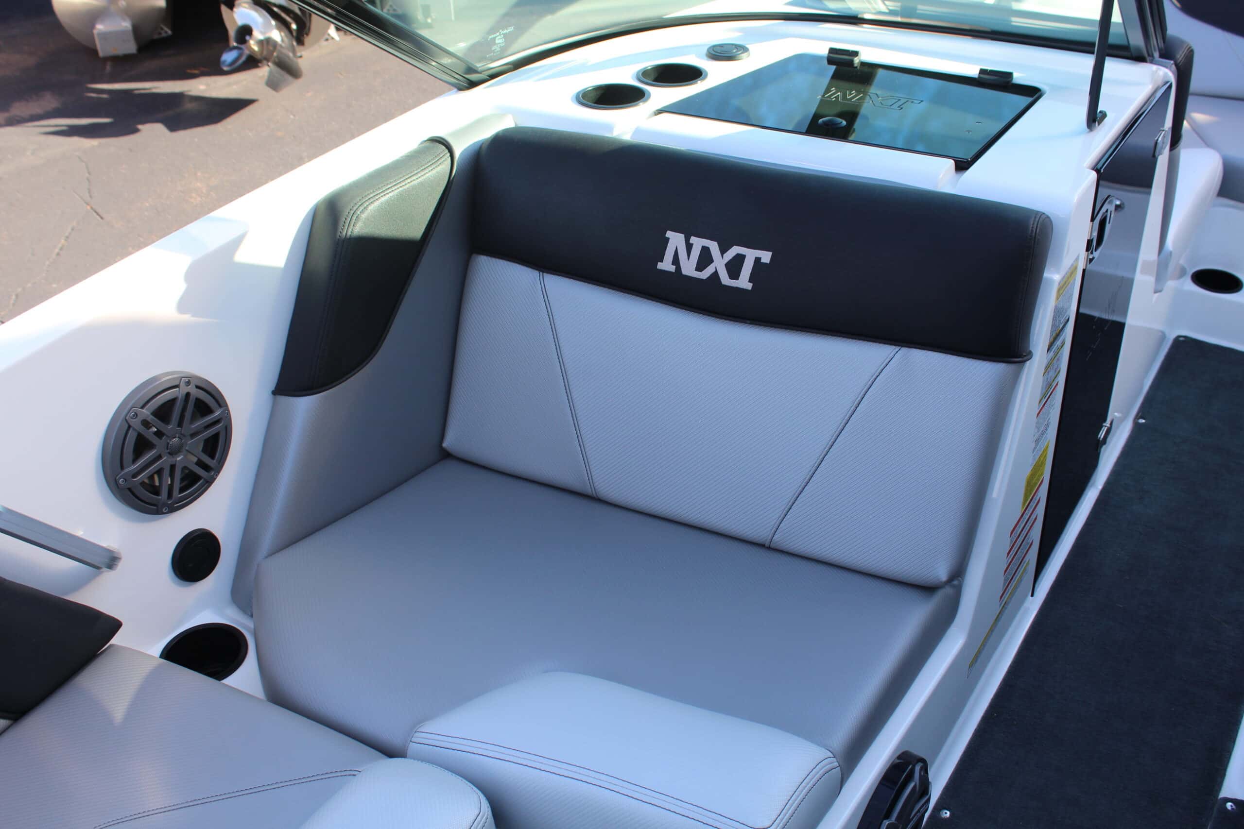 2016 MasterCraft NXT20, photo 11 of 17
