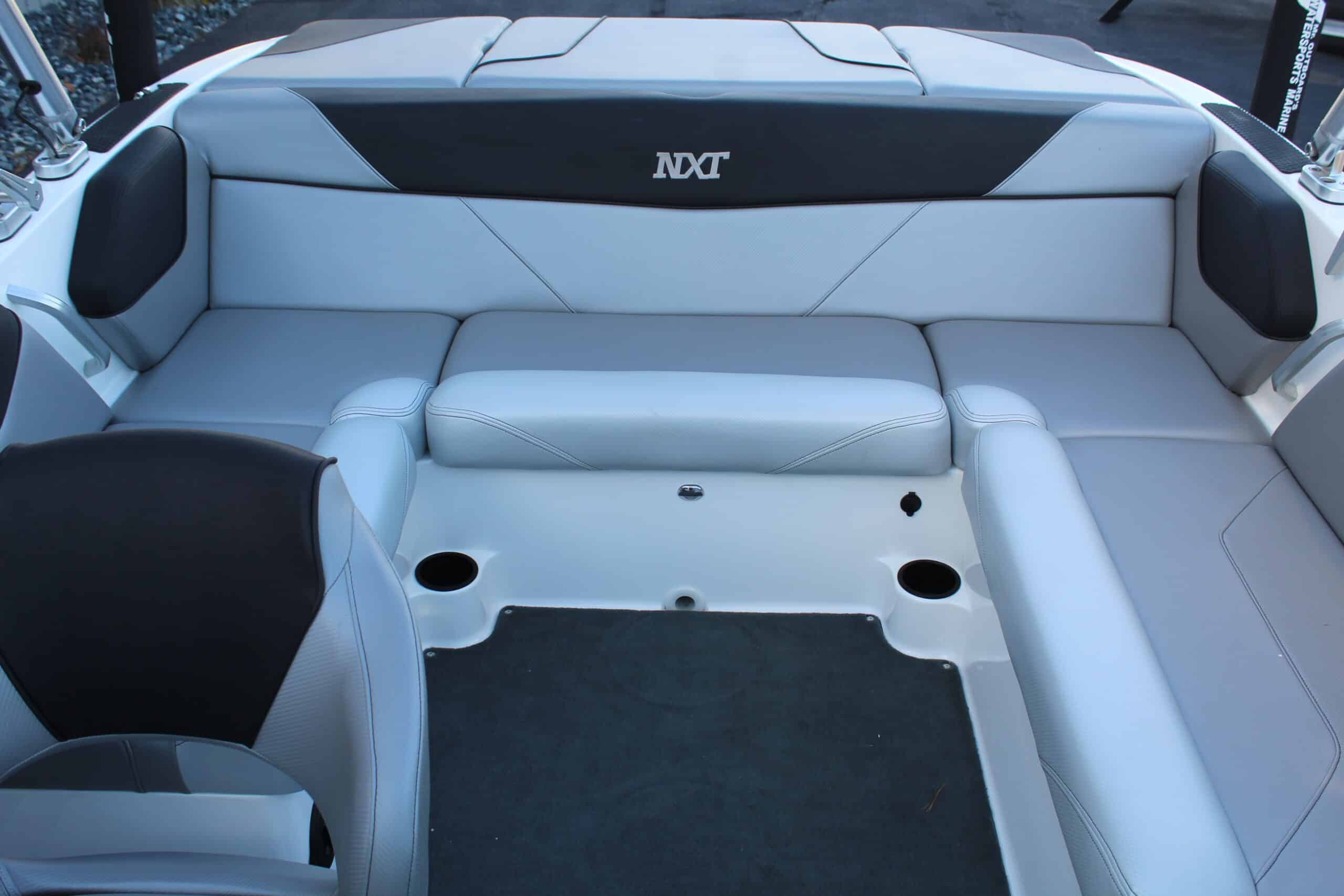 2016 MasterCraft NXT20, photo 13 of 17