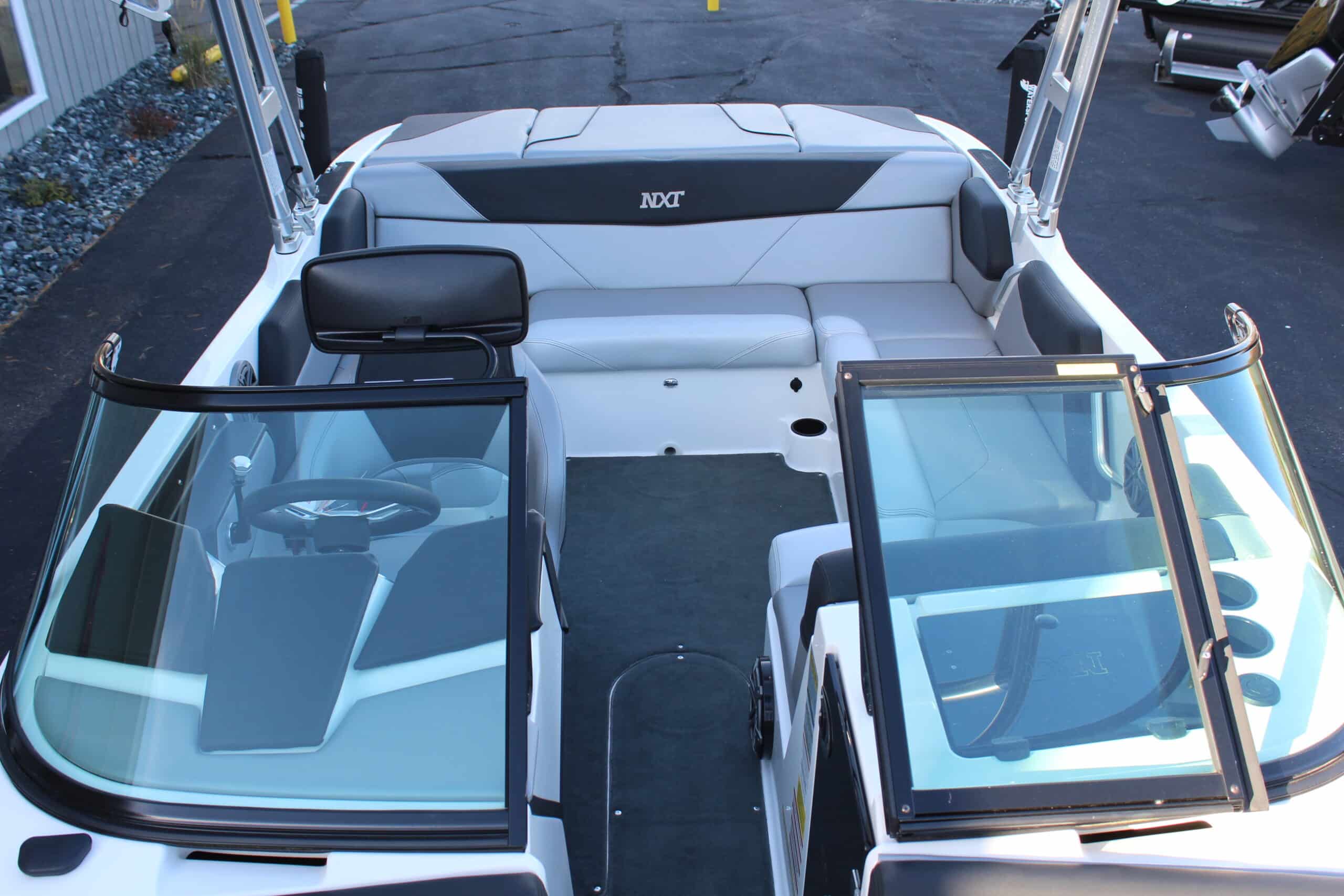 2016 MasterCraft NXT20, photo 15 of 17