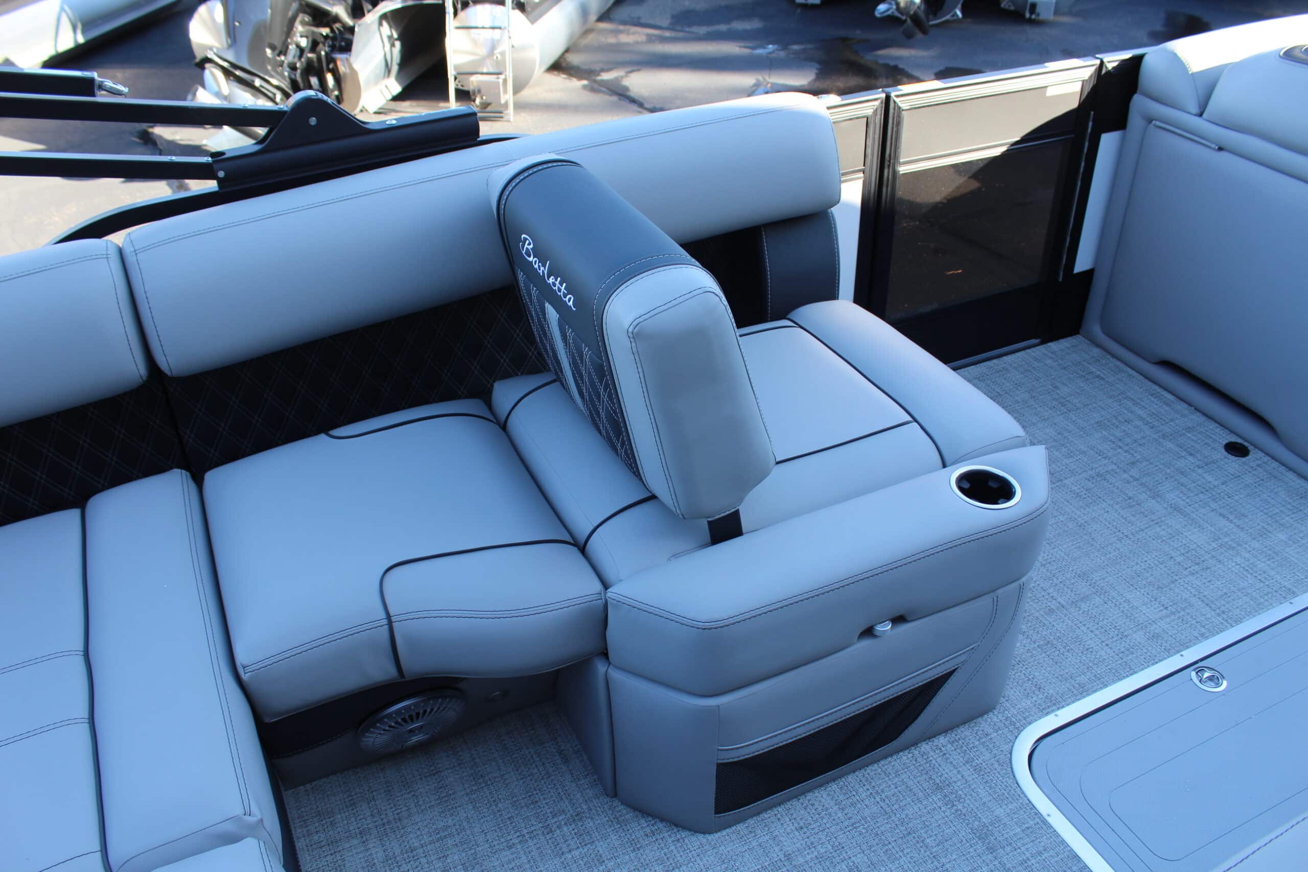 2027 Barletta Lusso23U, photo 11 of 25