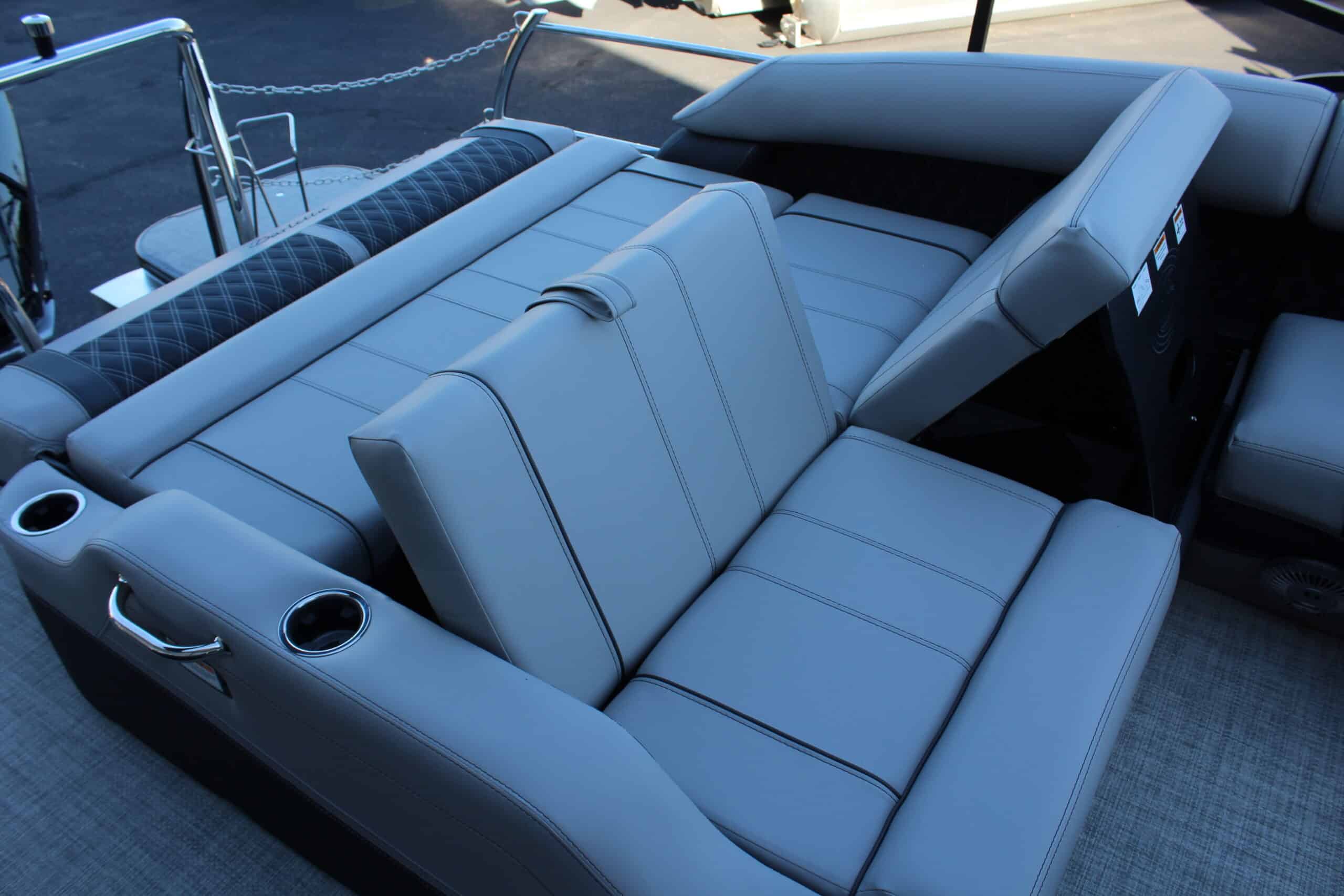 2027 Barletta Lusso23U, photo 23 of 25