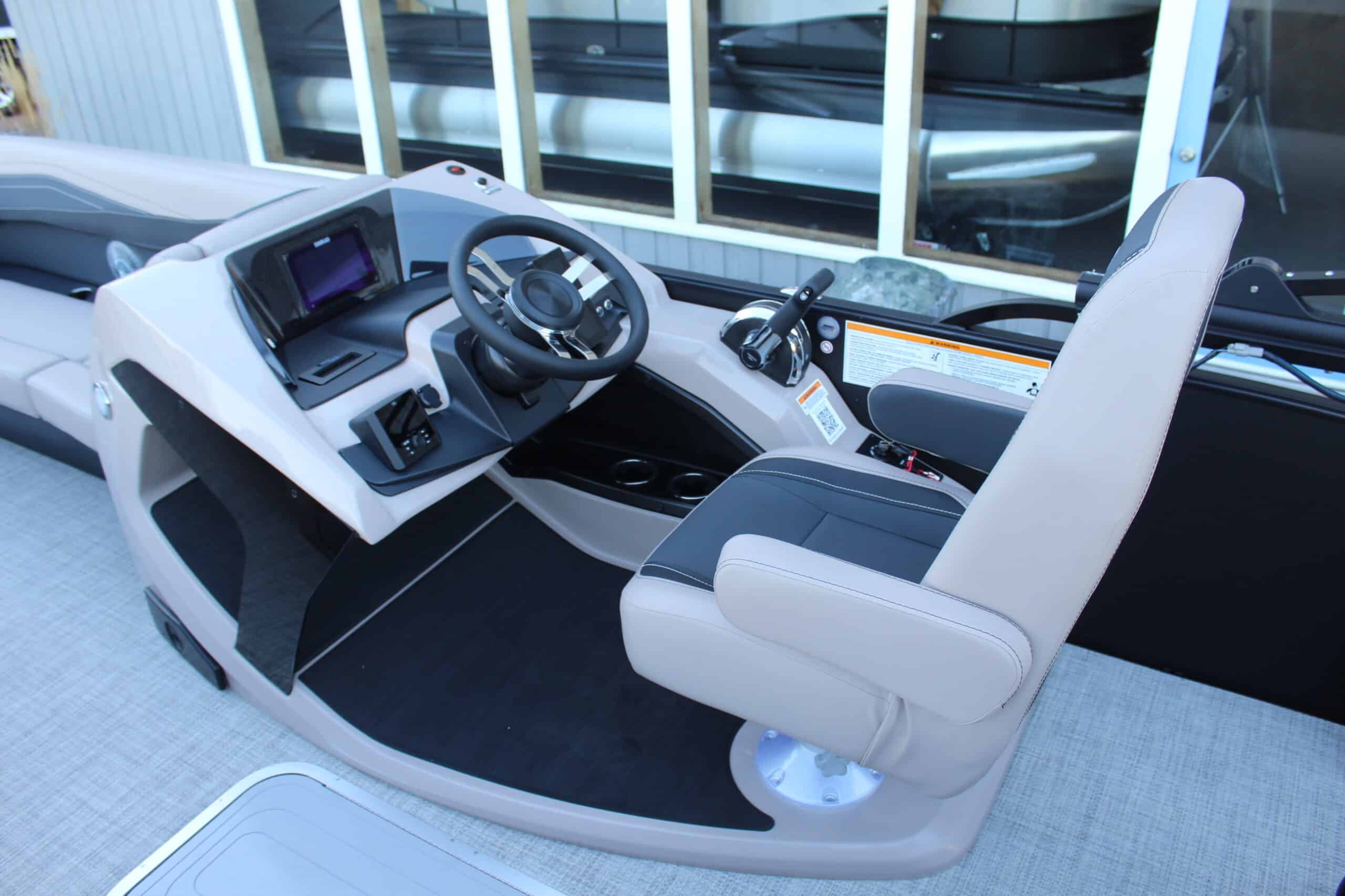 2027 Barletta Cabrio 24UC, photo 9 of 22