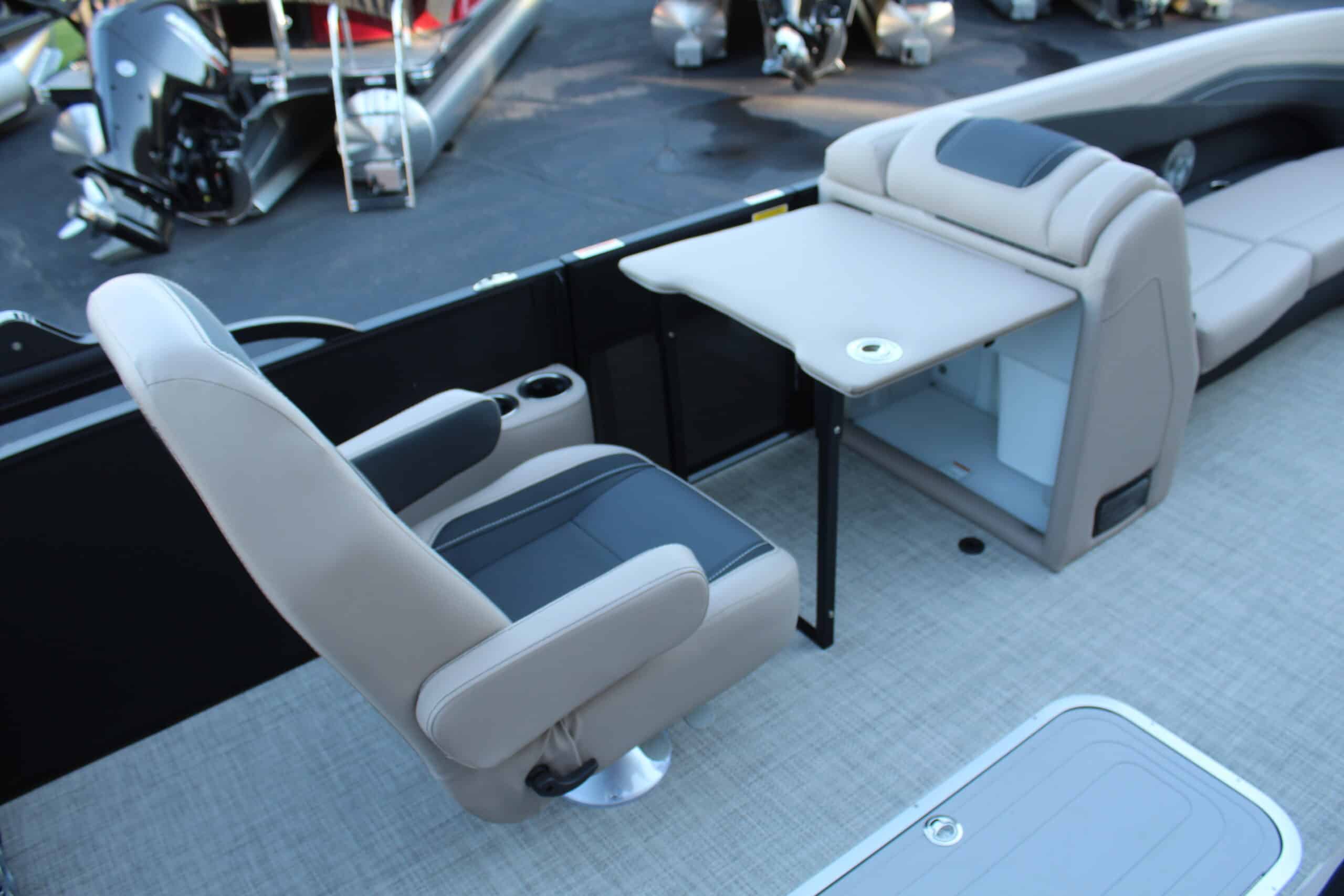 2027 Barletta Cabrio 24UC, photo 12 of 22