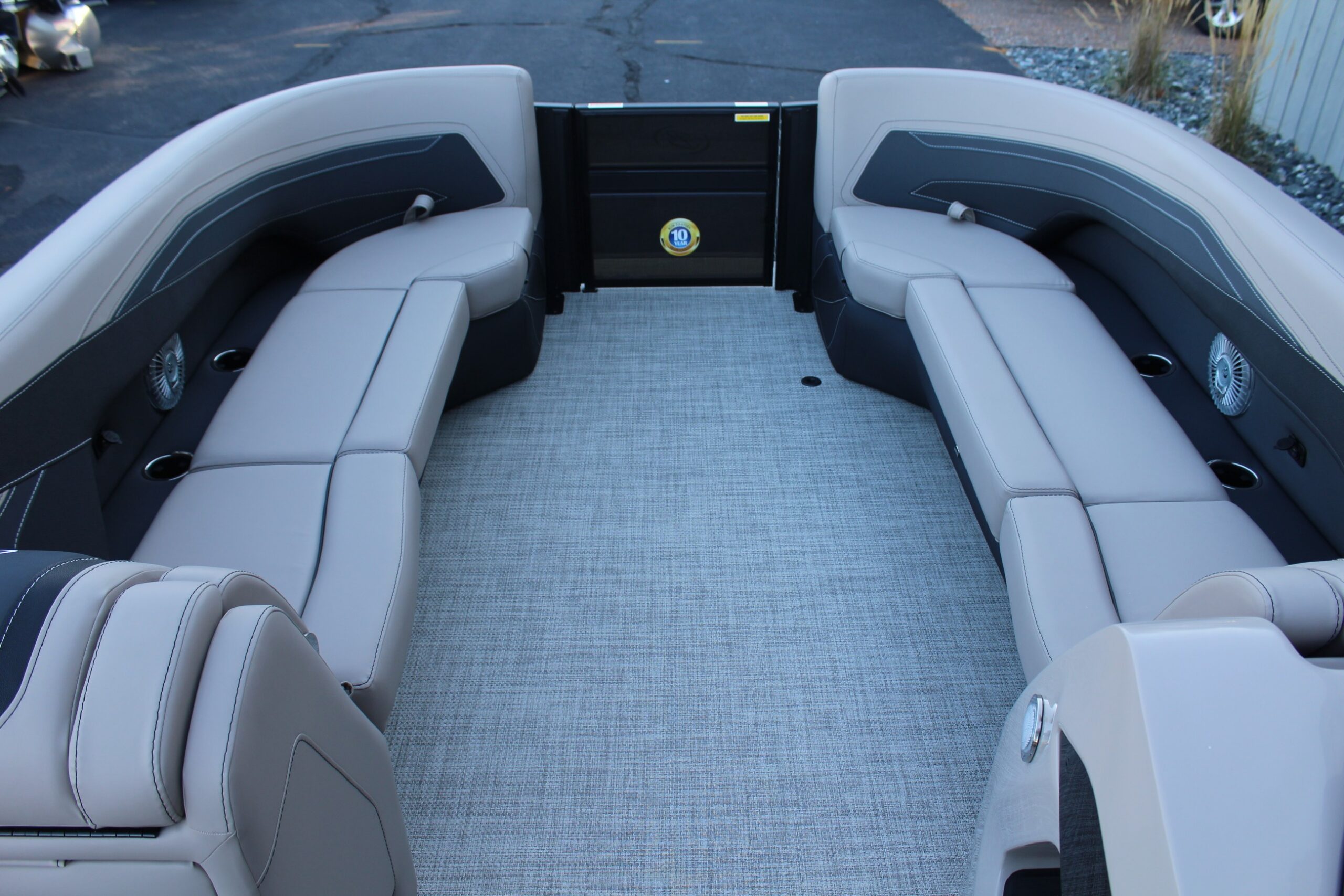 2027 Barletta Cabrio 24UC, photo 13 of 22